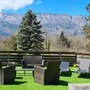 au-bout-du-lac-dannecy.hotels-rhonealpes.com/